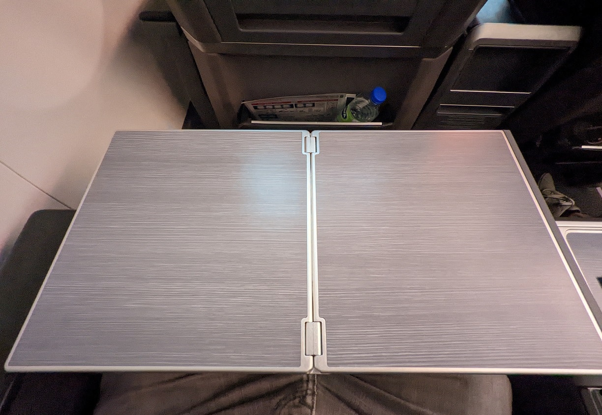 air canada business class 737 max 8 tray table
