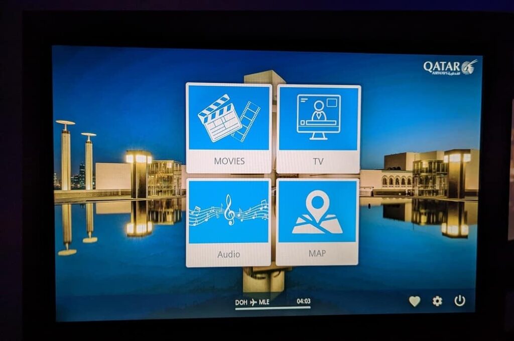 qatar airways business class 777-300er entertainment console options