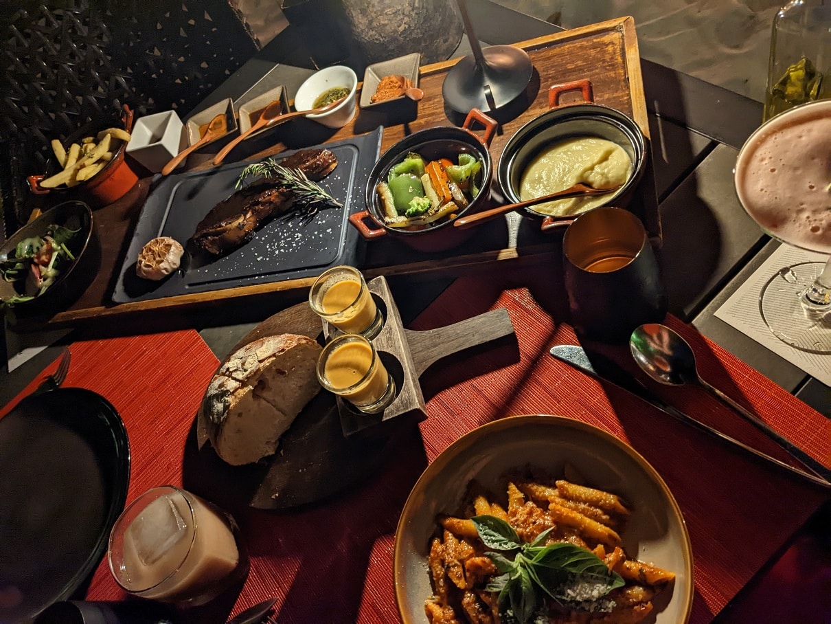 w maldives fire restaurant steak and pasta