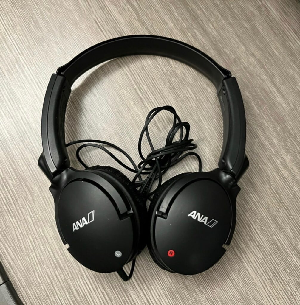 ana business class in-flight headset