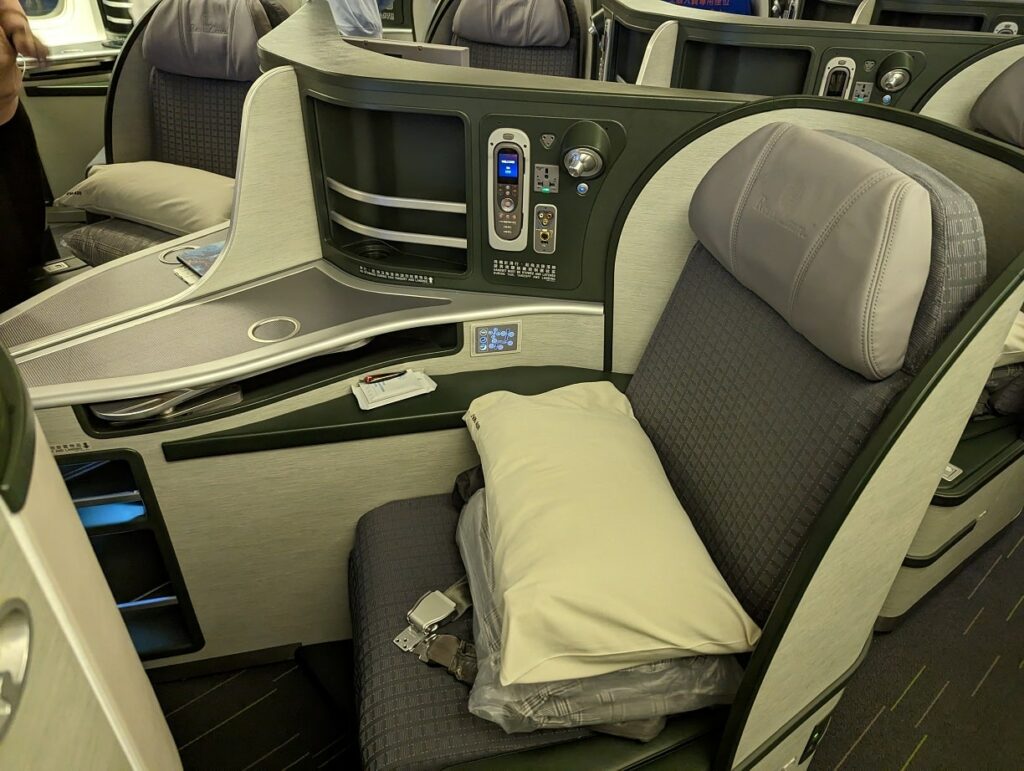 Review: EVA Air Business Class (777-300ER) | Frugal Flyer