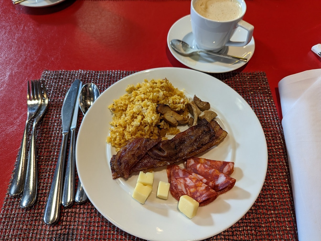 w bangkok kitchen table marriott platinum breakfast