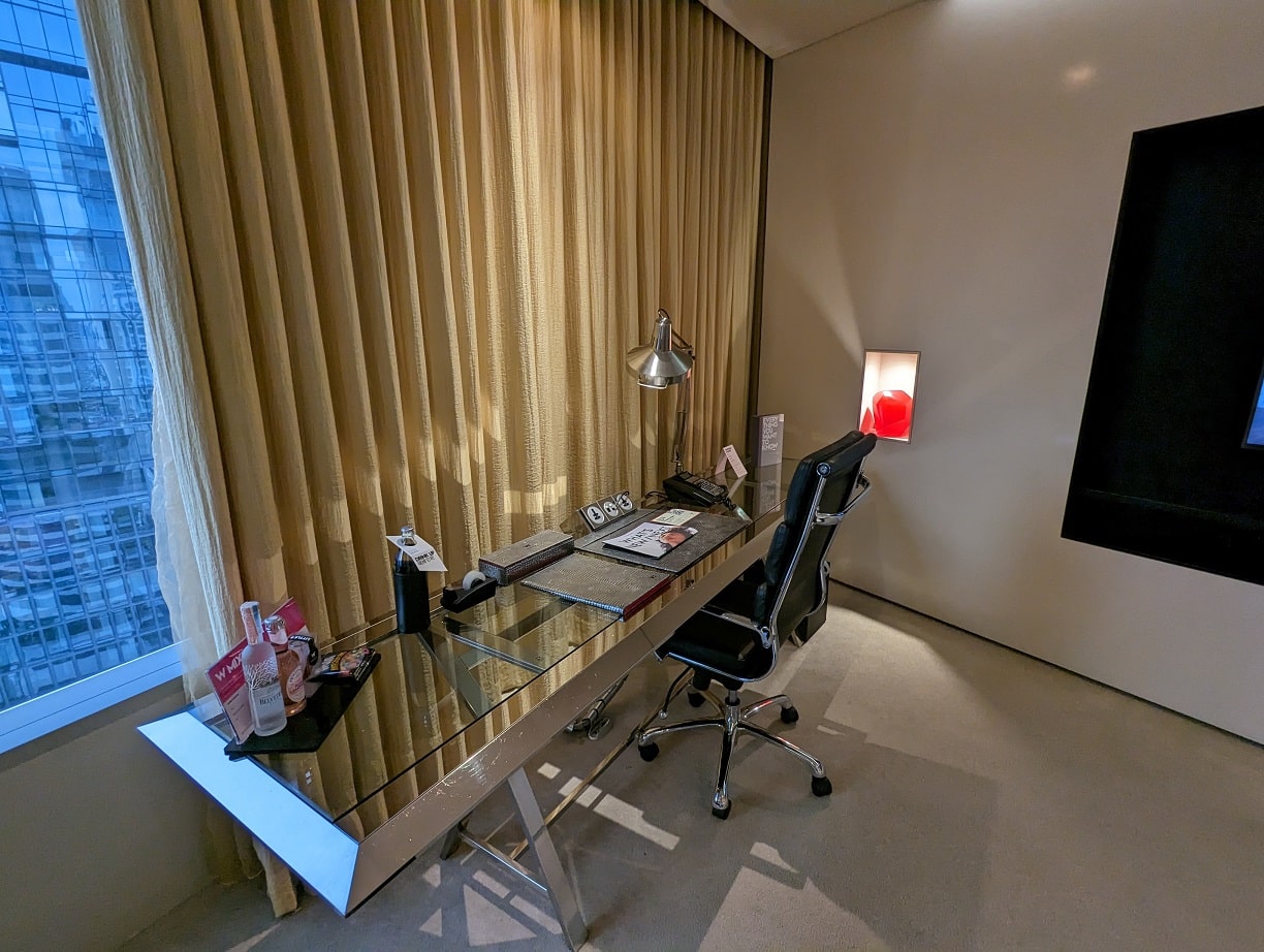 w bangkok one bedroom studio suite desk