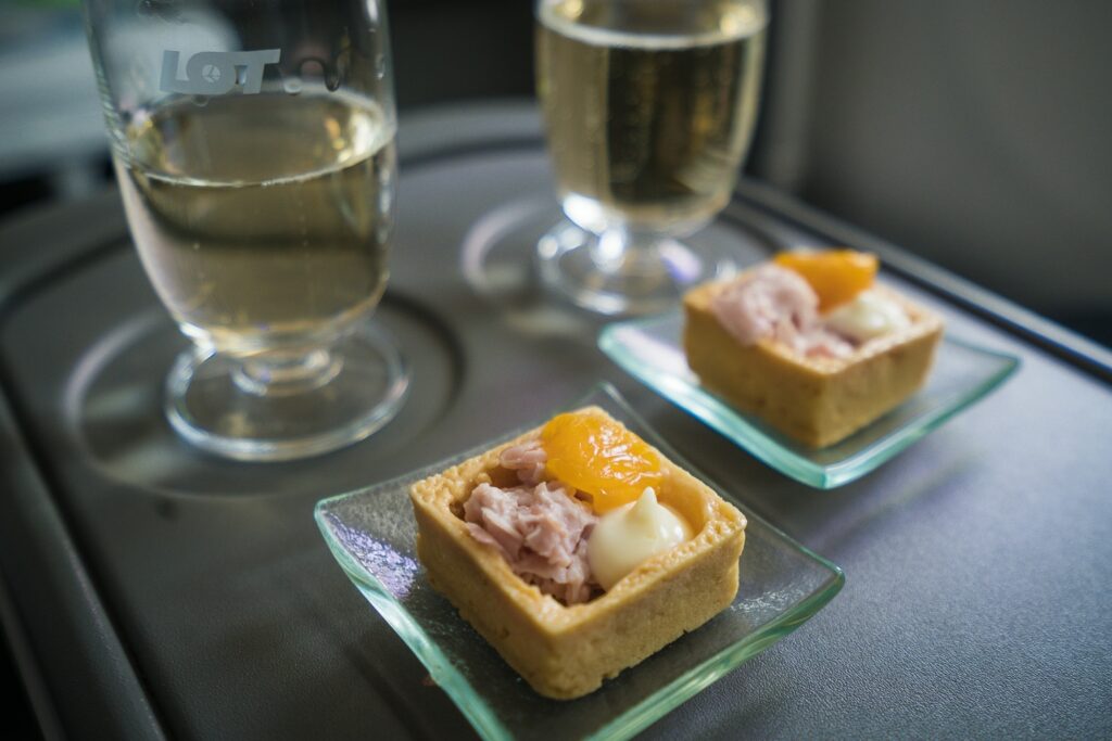lot polish airlines business class champagne and amuse-bouche
