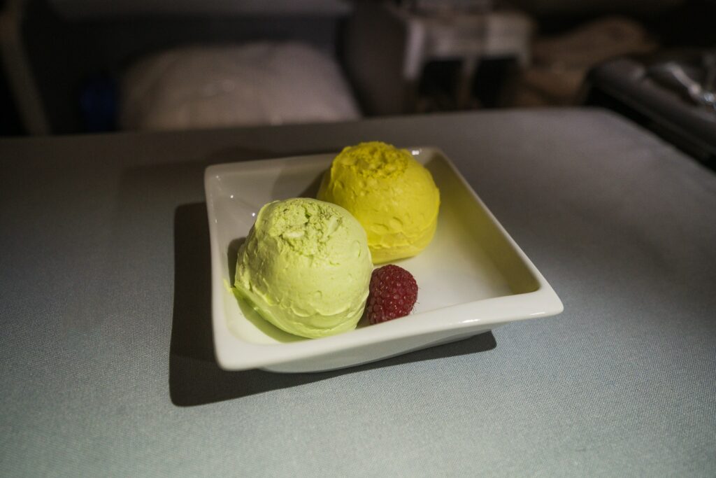 lot polish airlines business class mango and lime mousse dessert