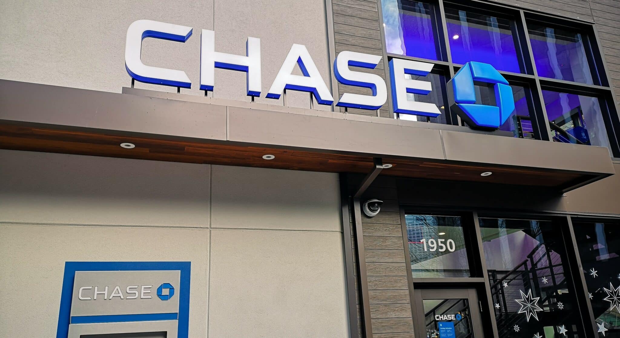 chase bank exterior
