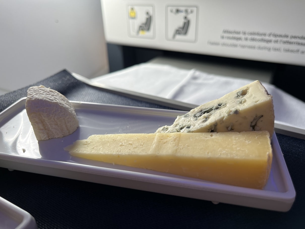air france business class a350 cheese course