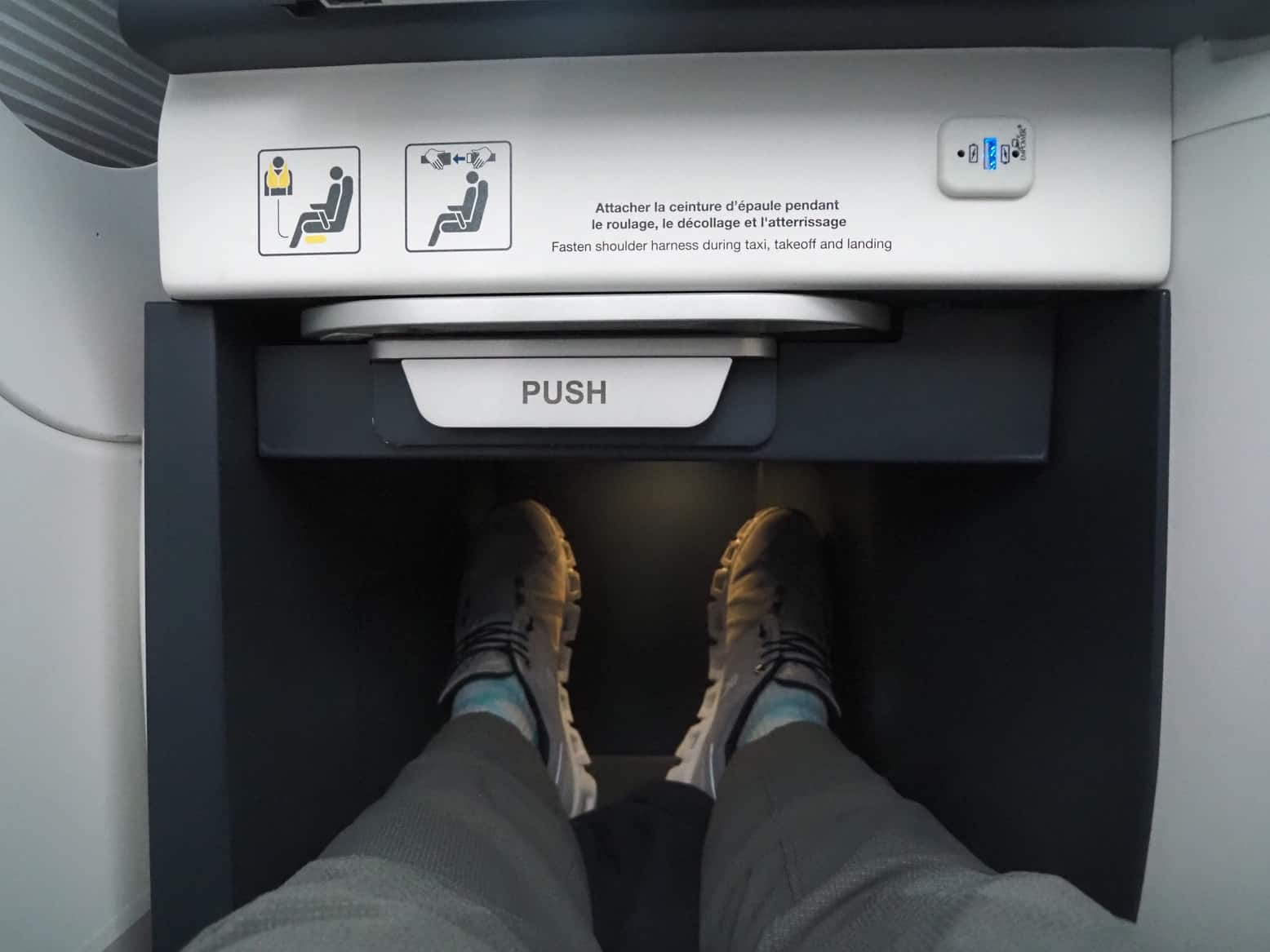 air france business class a350 footwell lying down