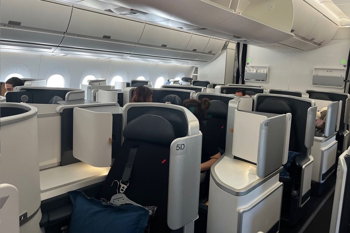 air france business class a350 review featured image