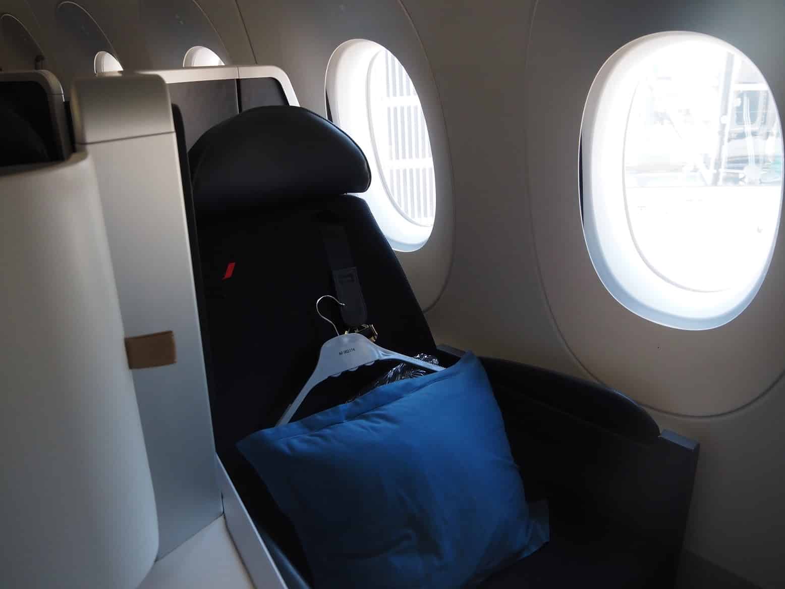 air france business class a350 seat with pillow