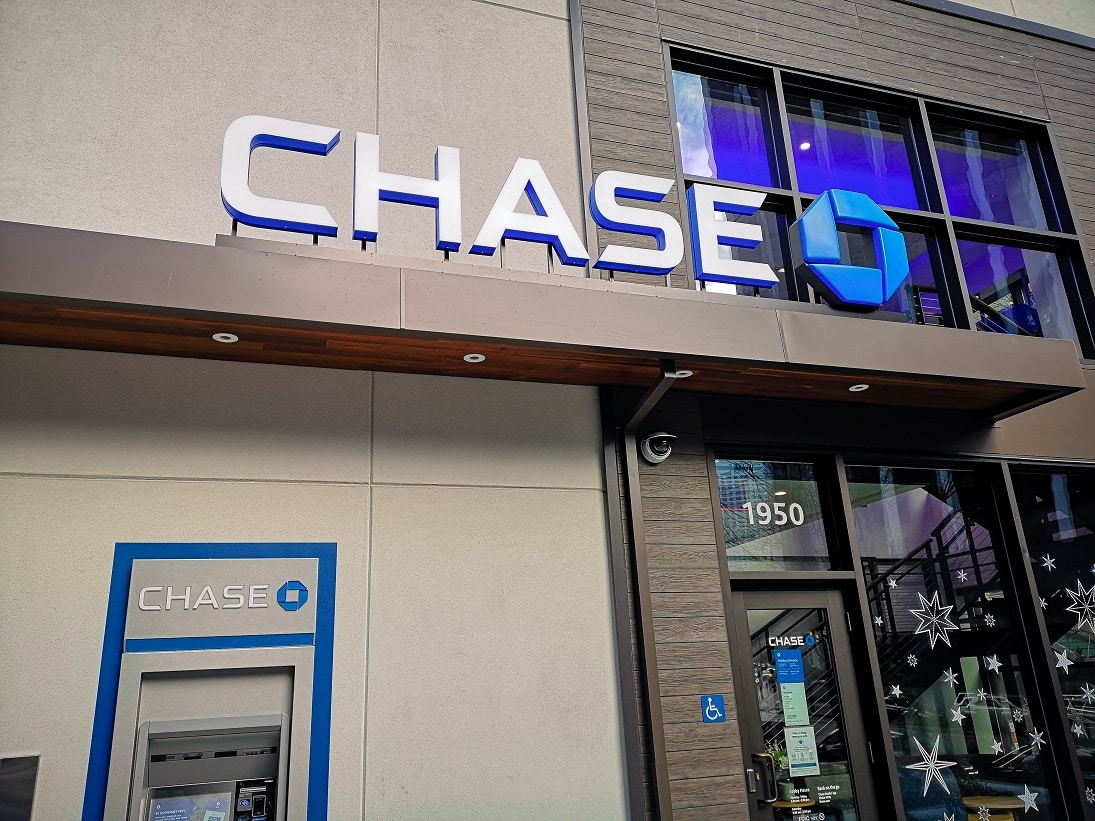 Chase bank branch exterior