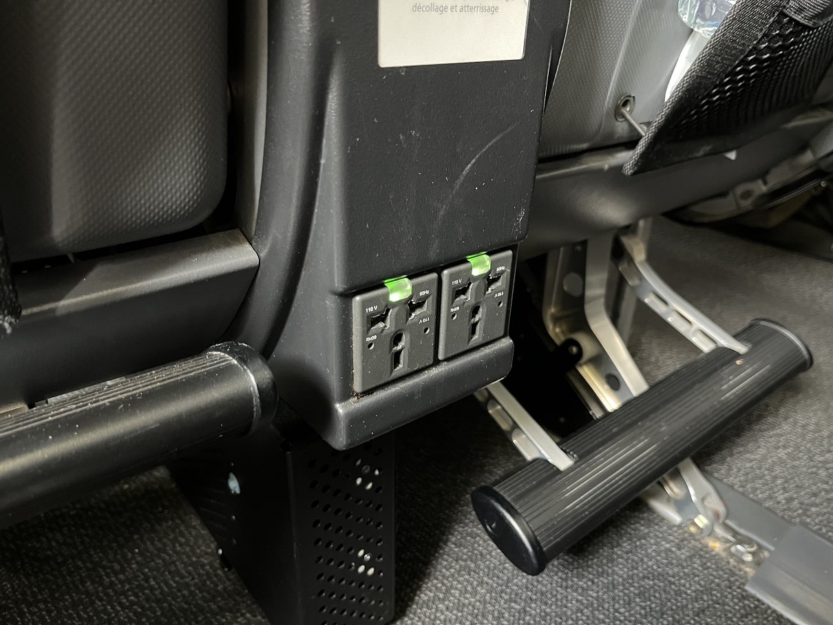 air canada premium economy electrical outlets
