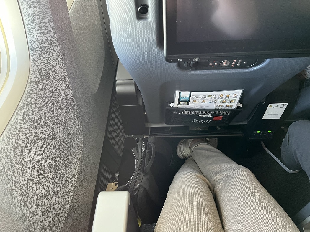 air canada premium economy legroom