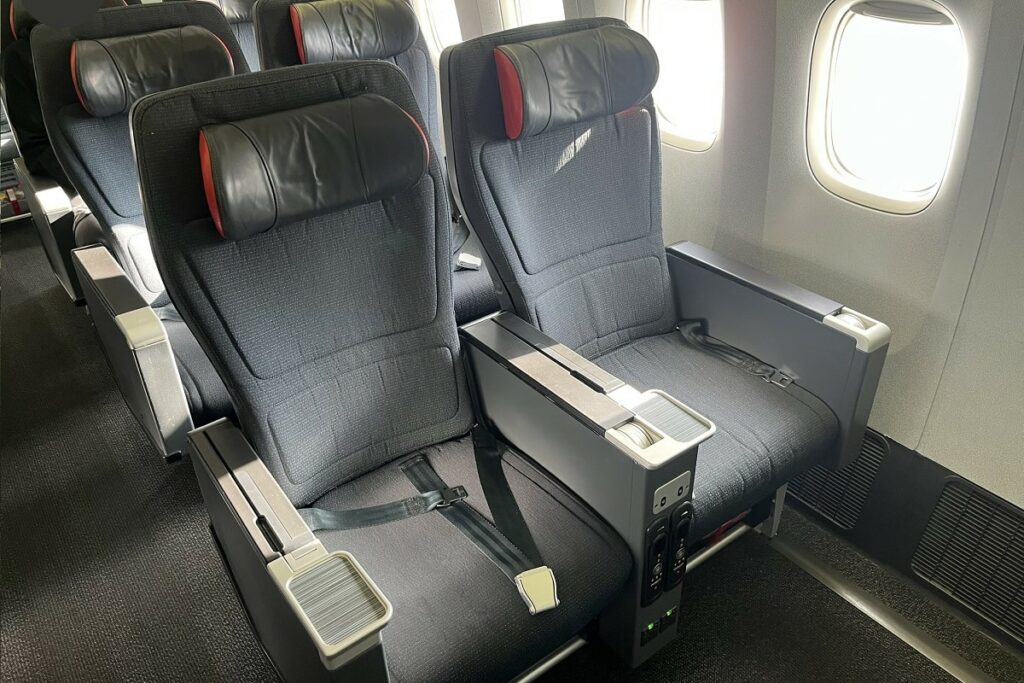 Air Canada Premium Economy: Is It Worth It? | Frugal Flyer