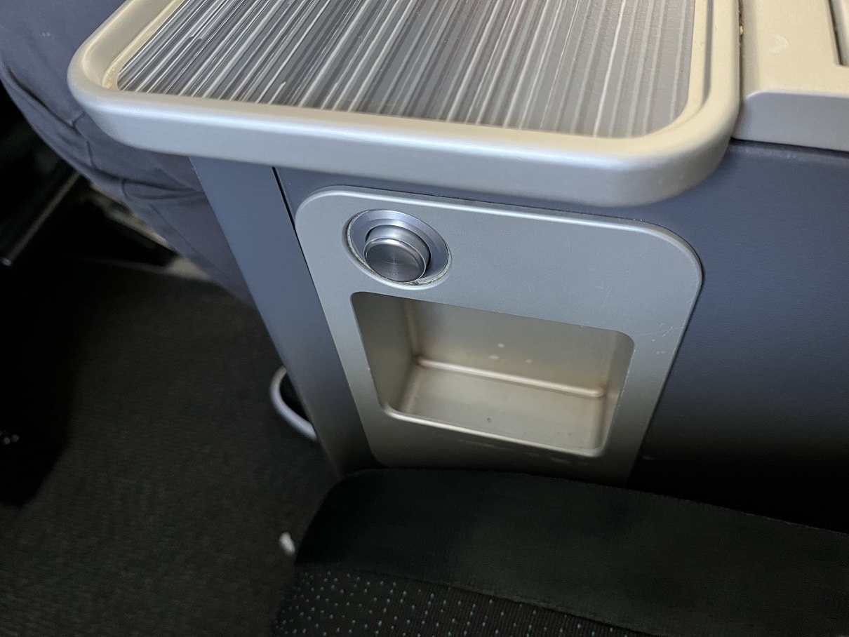 air canada premium economy storage compartment