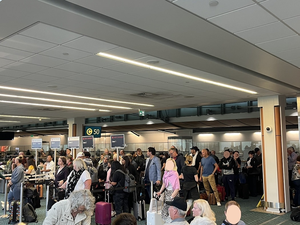 air canada premium economy yvr boarding gate area