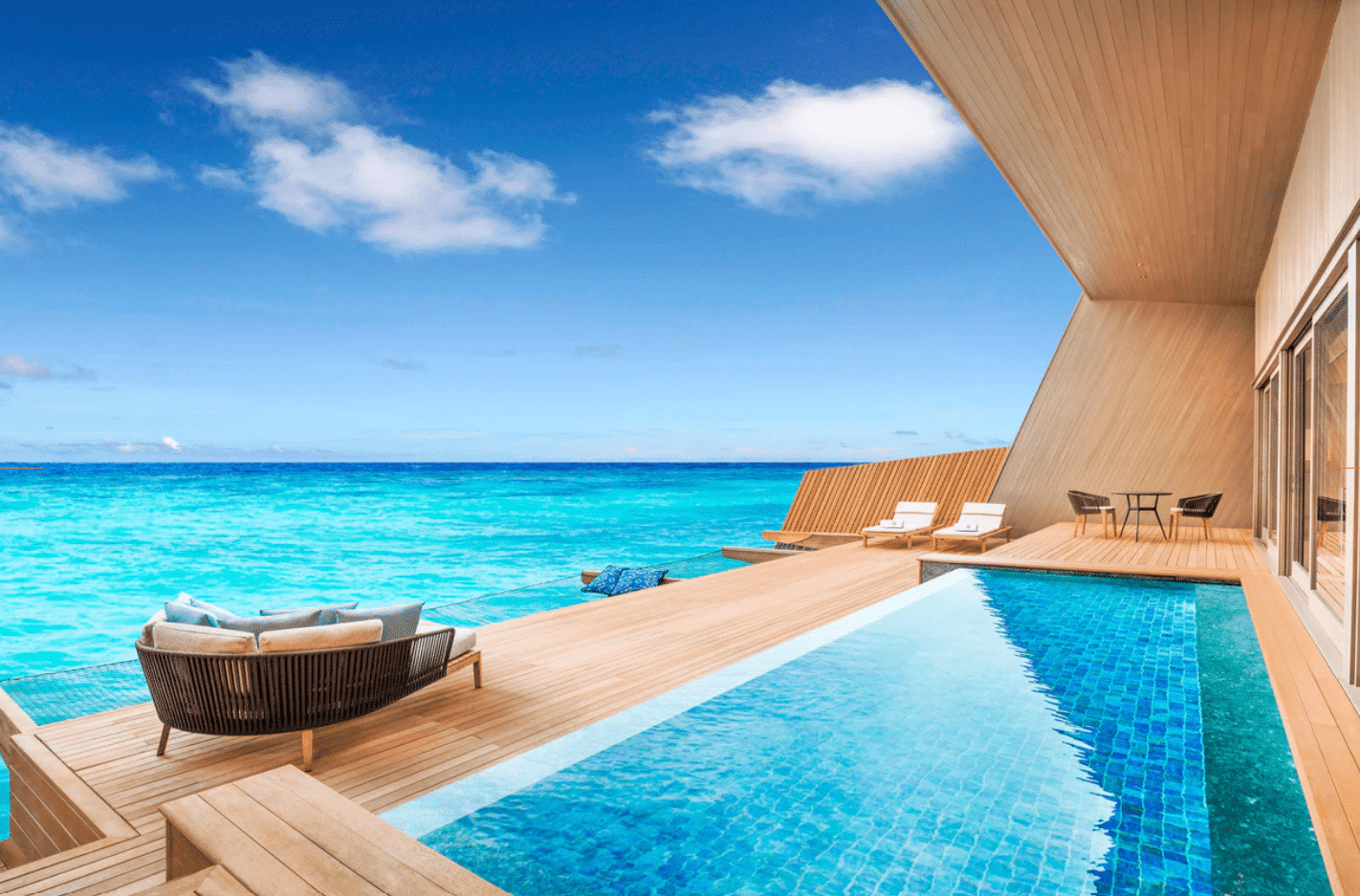 St Regis Maldives Vommuli Resort plunge pool