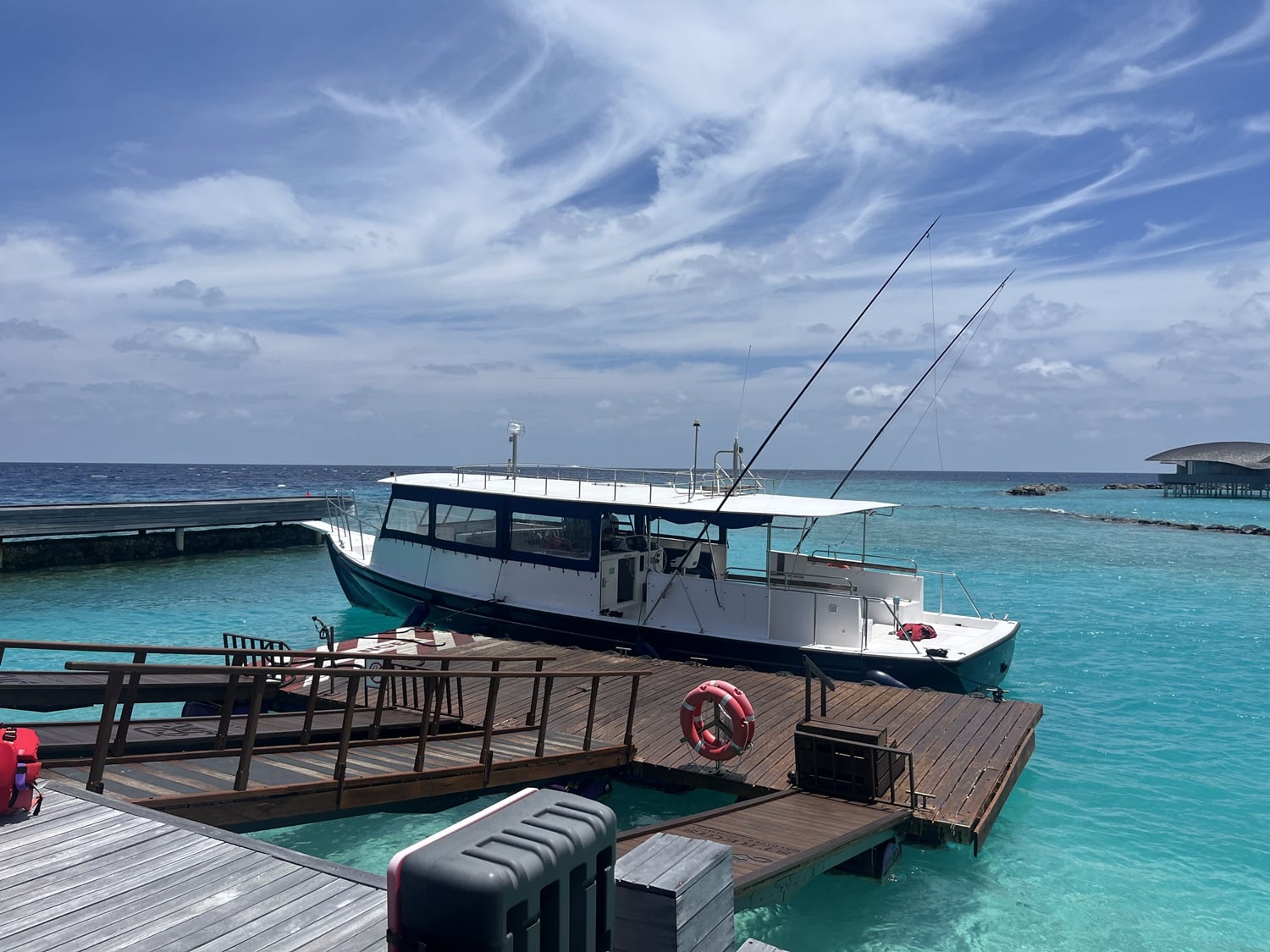 st regis maldives vommuli resort turtle quest tour boat