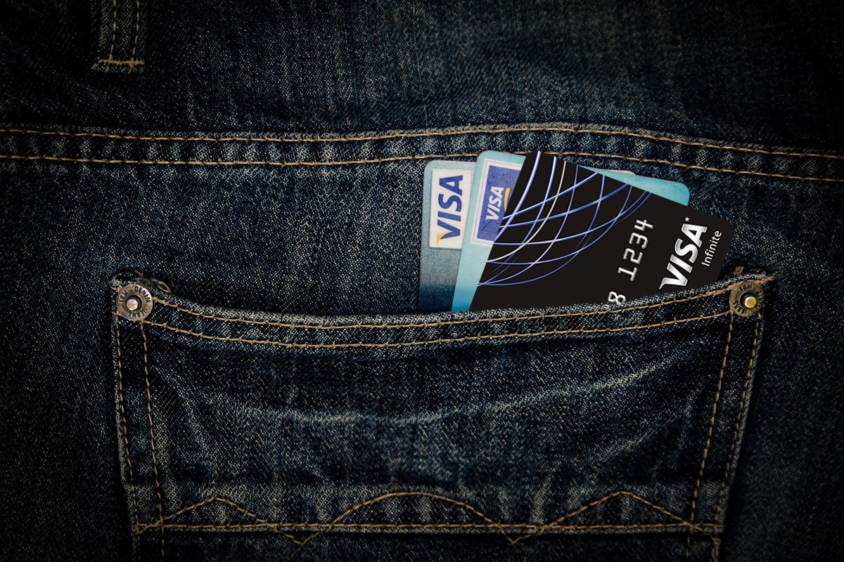 visa-cards-in-jeans-pocket-rbc-avion-featured-best-visa-cards-in-canada