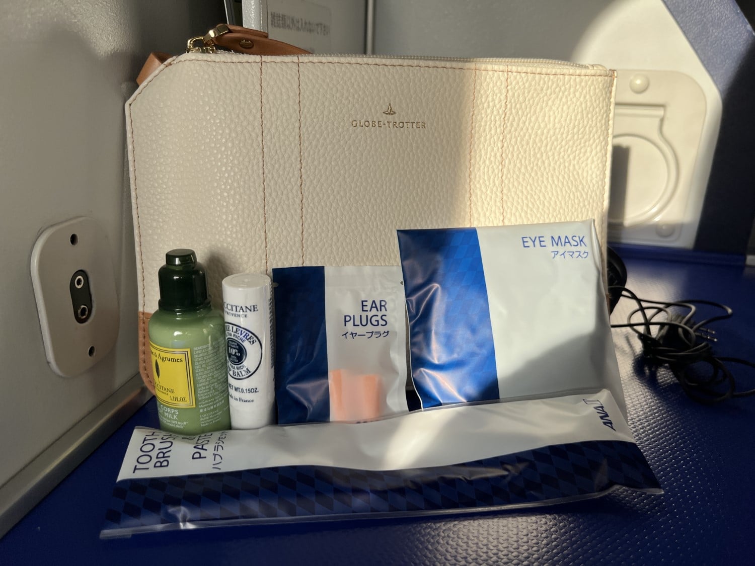 ana business class 787 amenity kit departing seattle