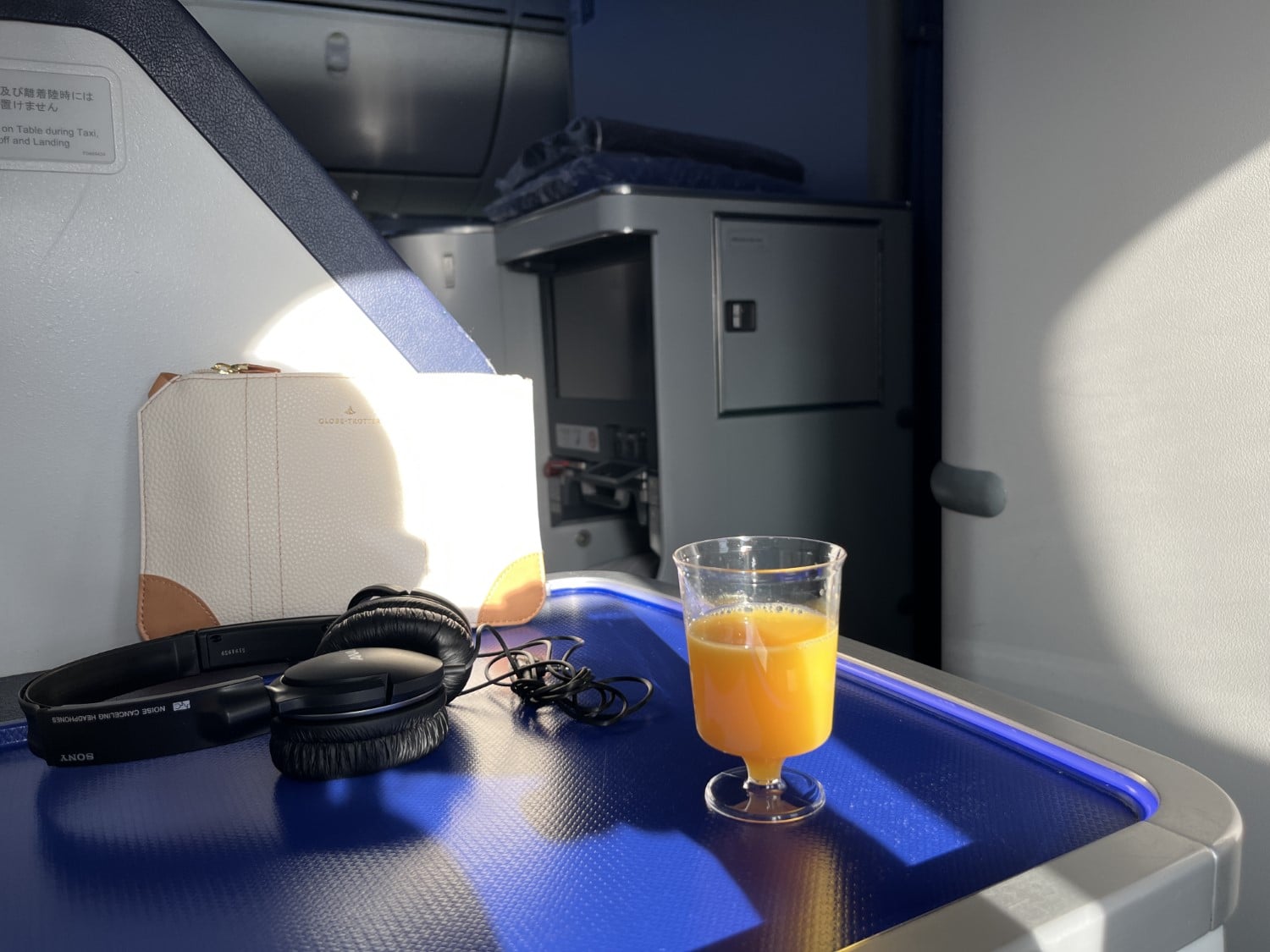 ana business class 787 orange juice welcome beverage