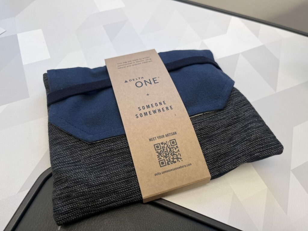 delta one business class amenity kit front