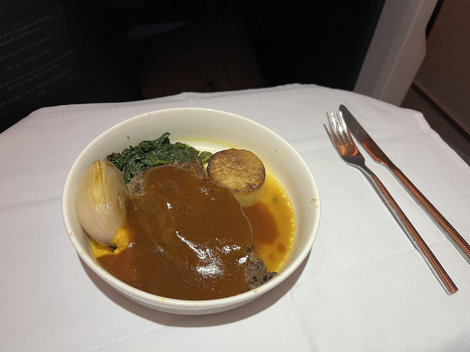 delta one business class beef main course