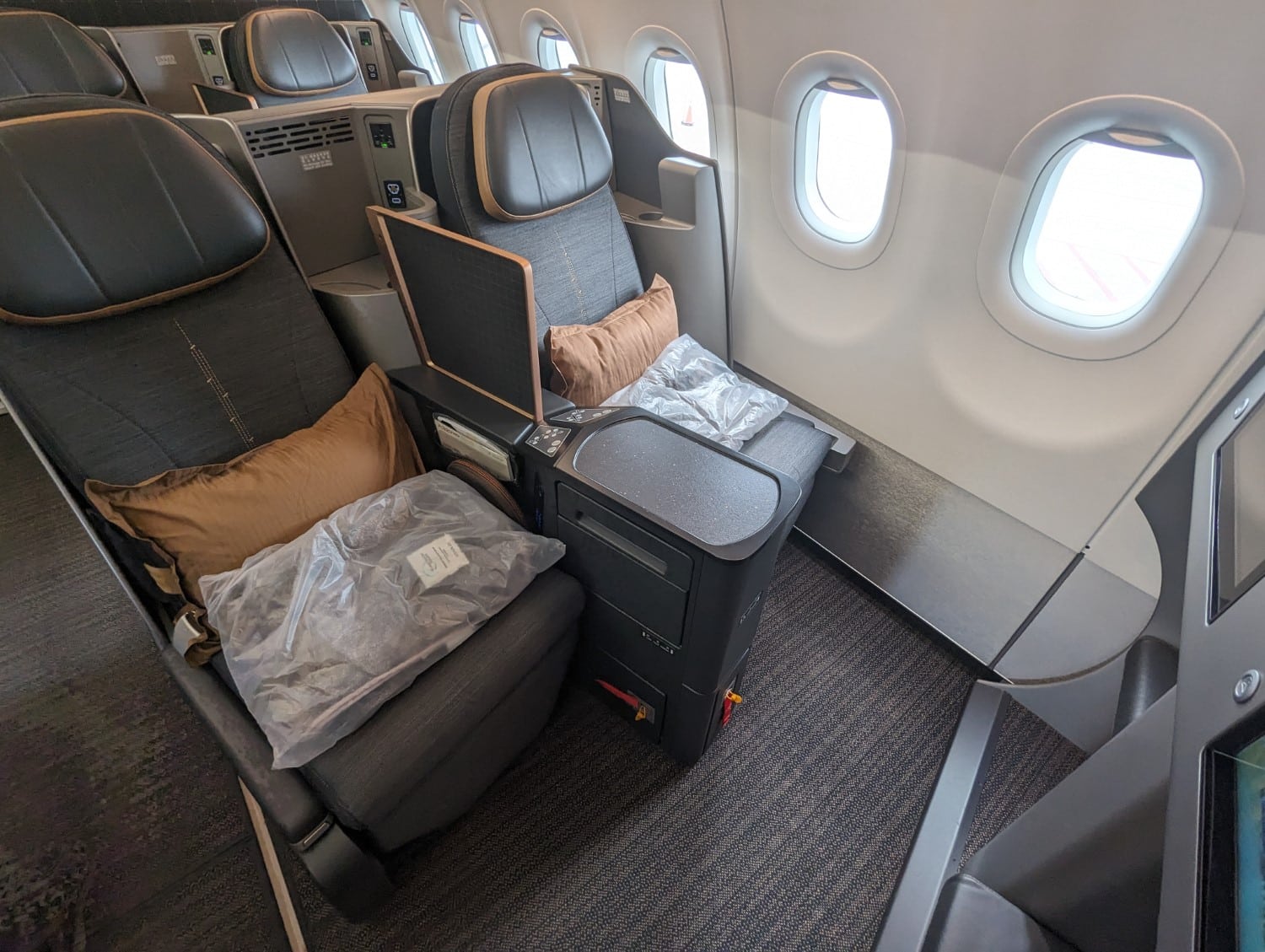 starlux business class a321neo seat overview