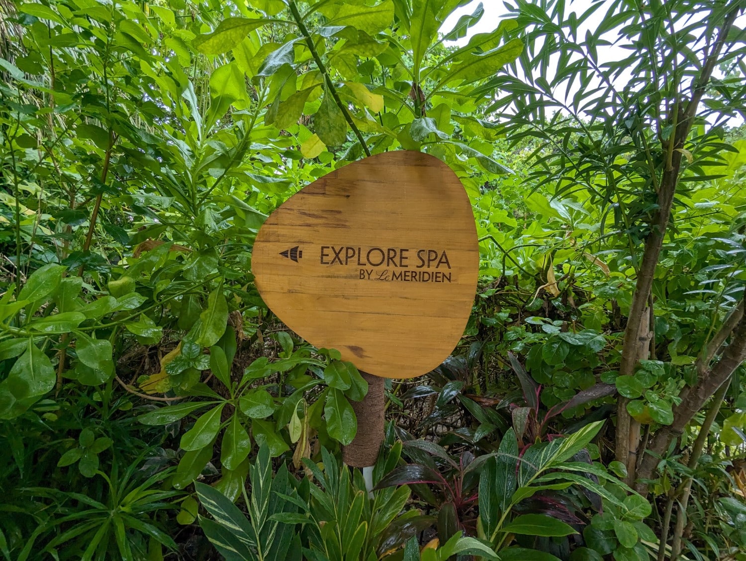le meridien maldives resort & spa explore spa sign