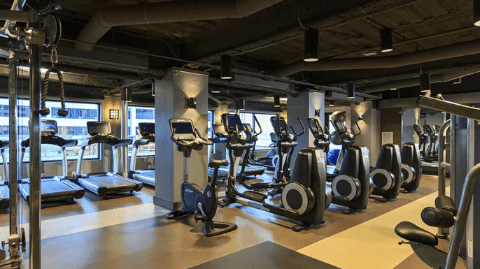 renaissance seattle hotel fitness center cardio equipment