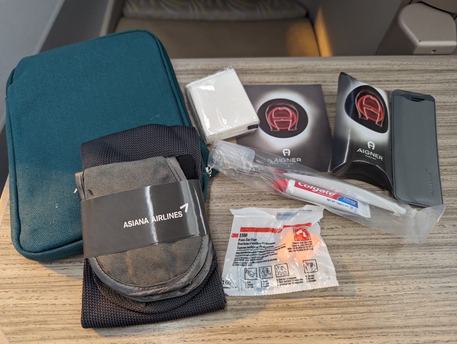 asiana airlines business class a350 amenity kit contents