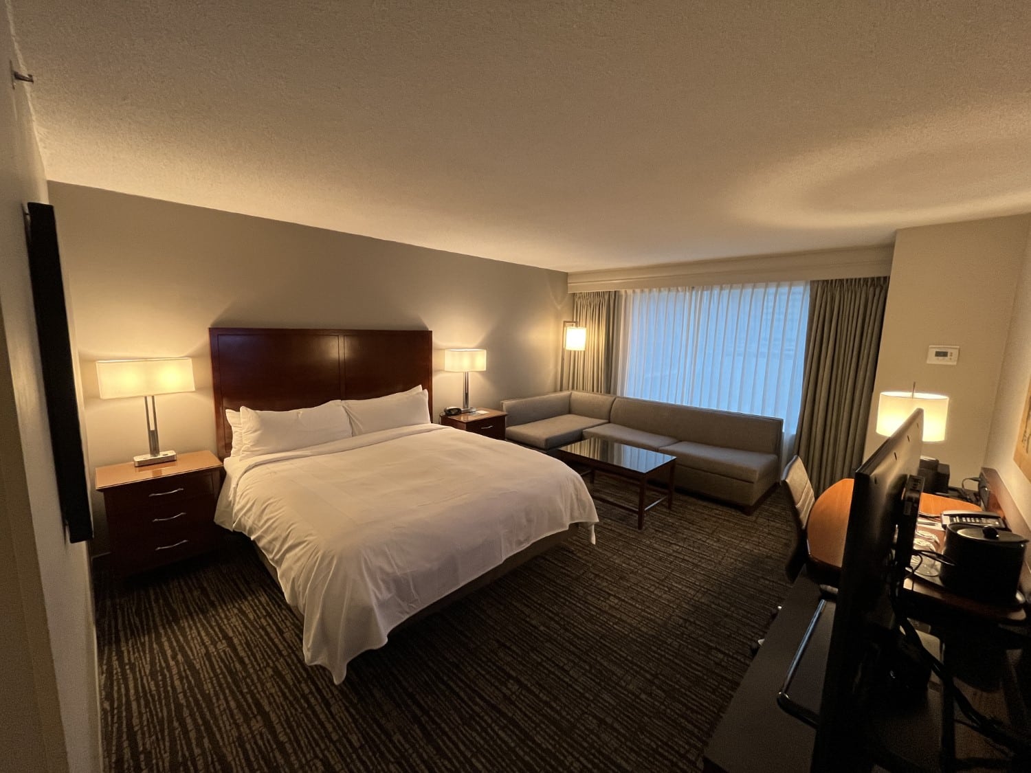 marriott downtown at cf toronto eaton centre 1 king city view bedroom overview