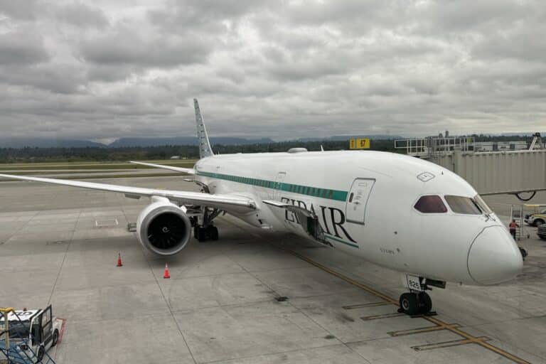 zipair economy class 787 review featured image