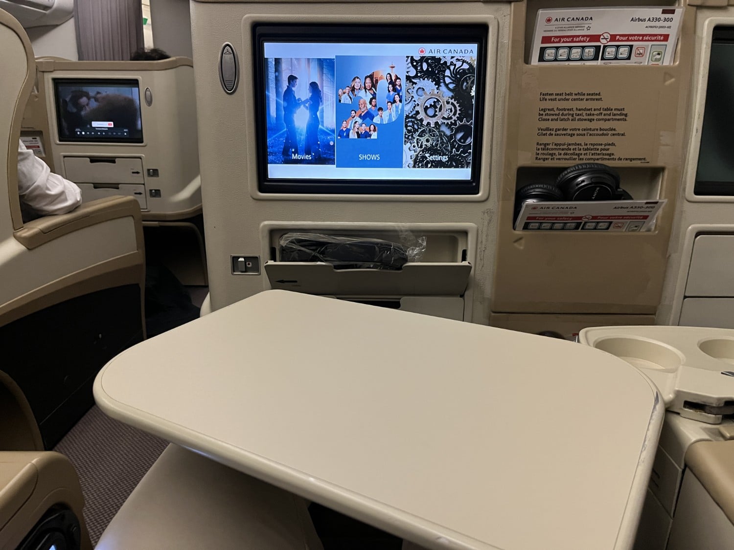 air canada a330 business class tray table swivel