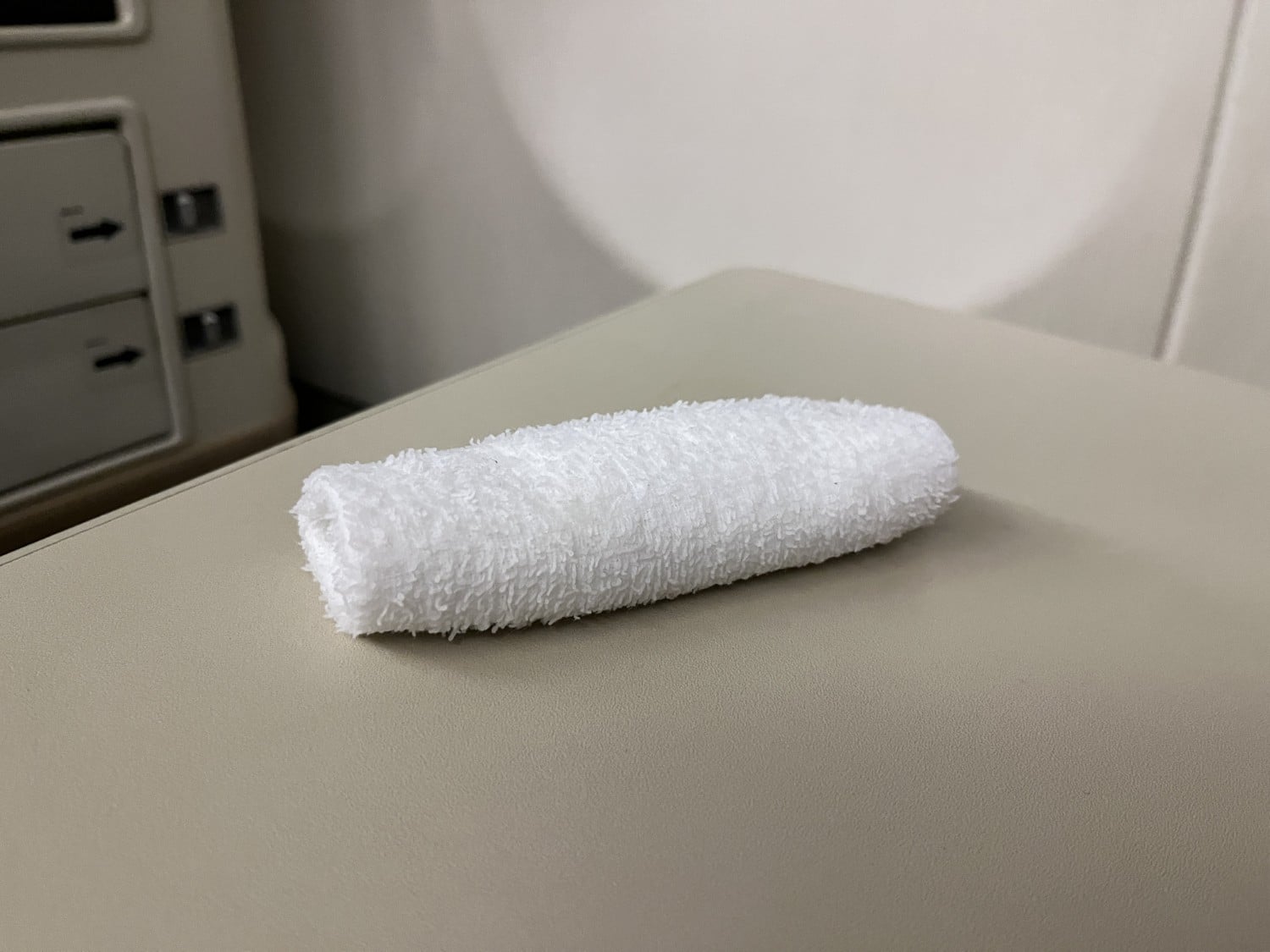 air canada a330 business class warm towel
