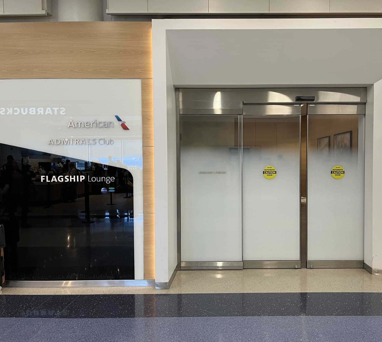 american airlines flagship lounge entrance at los angeles lax