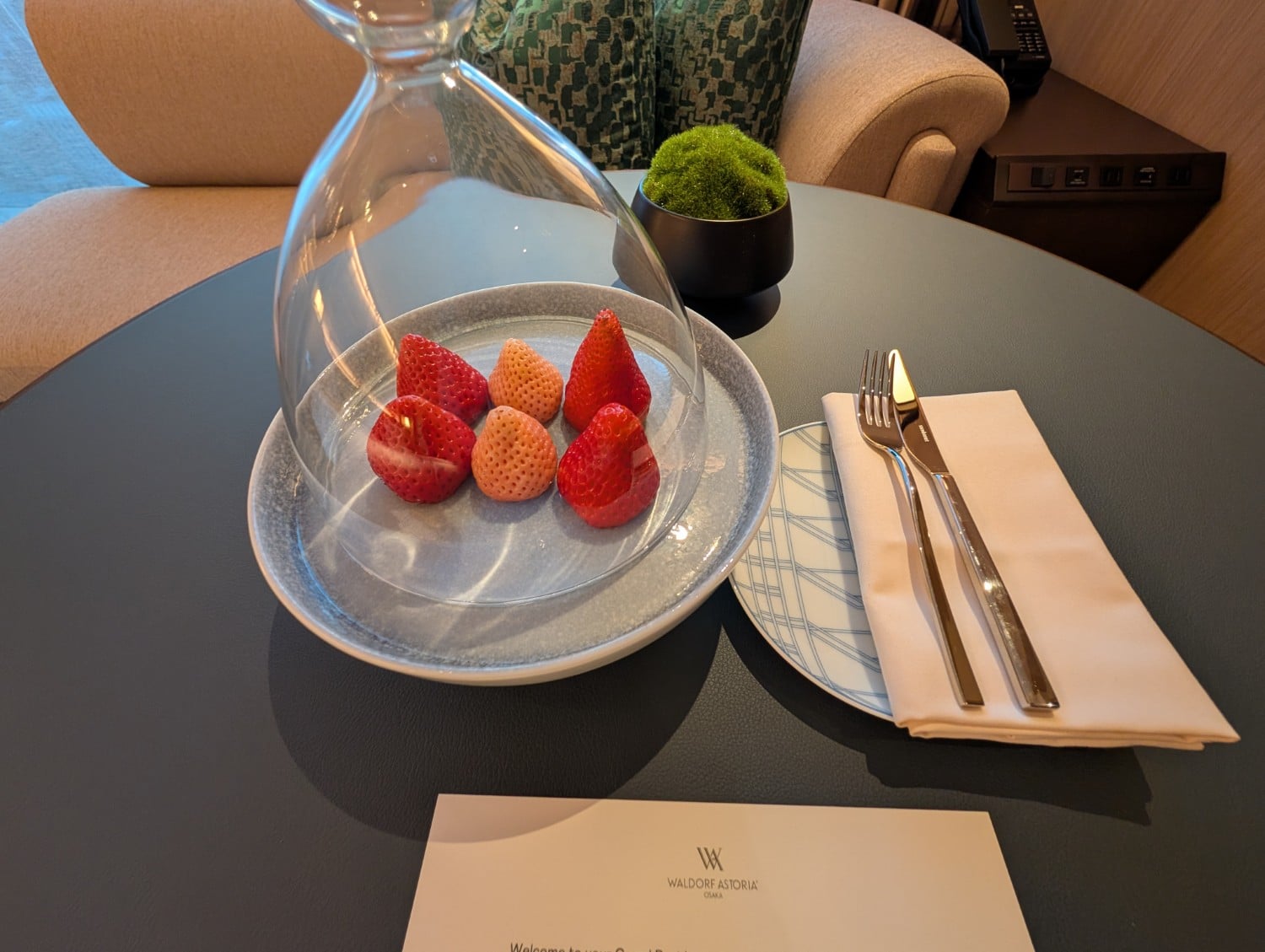 waldorf astoria osaka 2 queen premier room welcome amenity