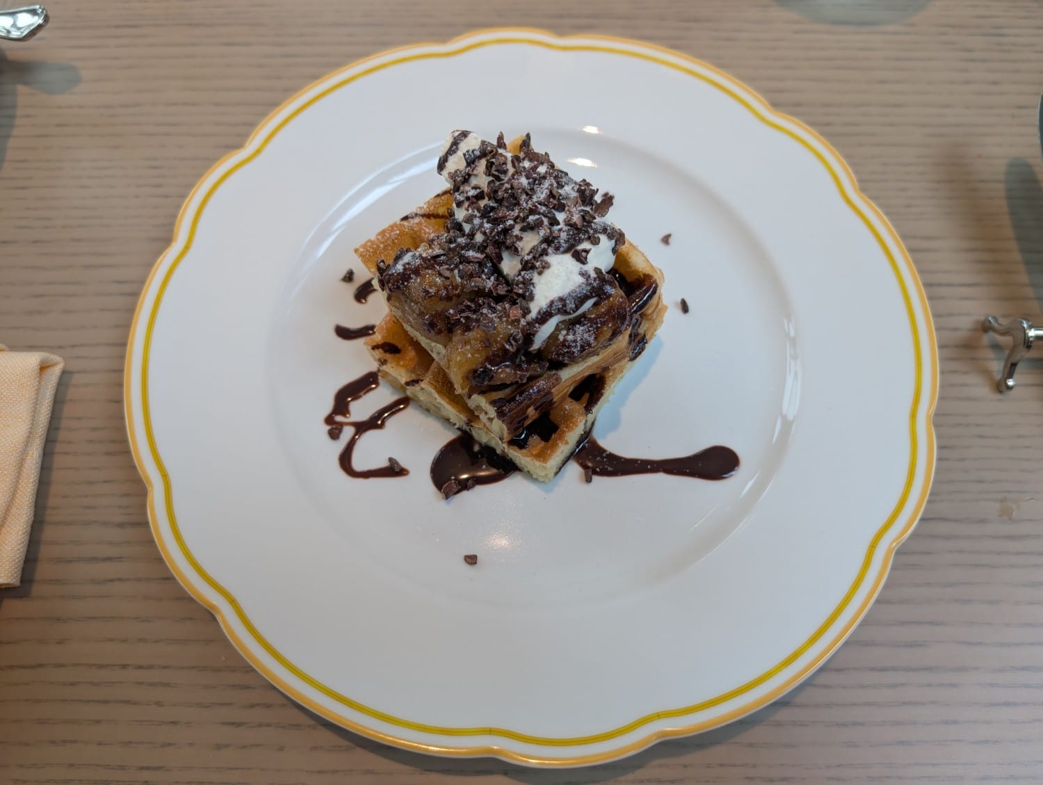 waldorf astoria osaka jolie brasserie waffles
