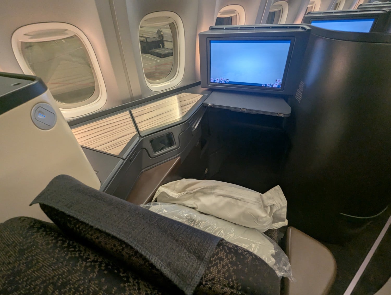 China Airlines business class seat front view