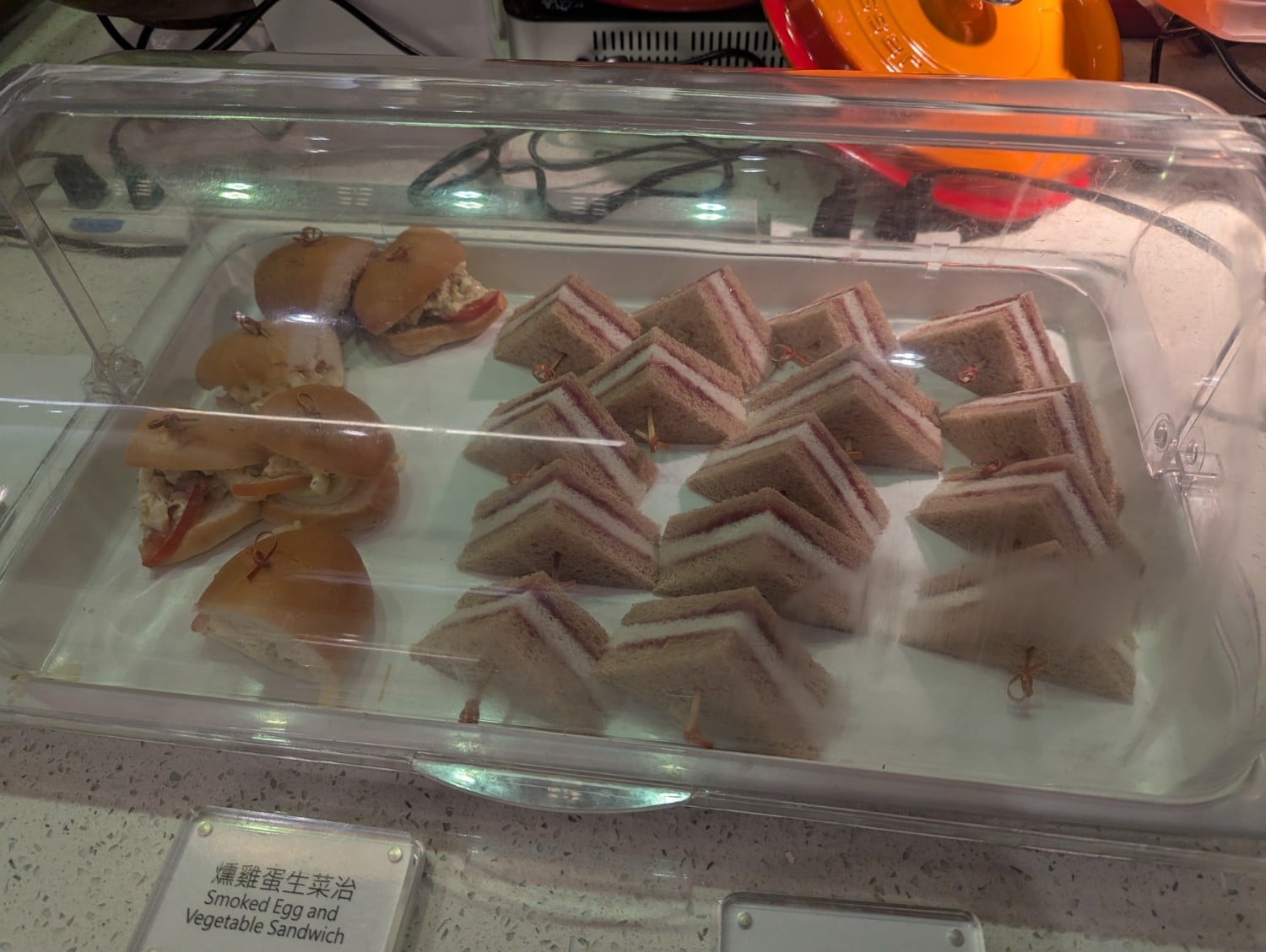 china airlines business class lounge taipei buffet 3