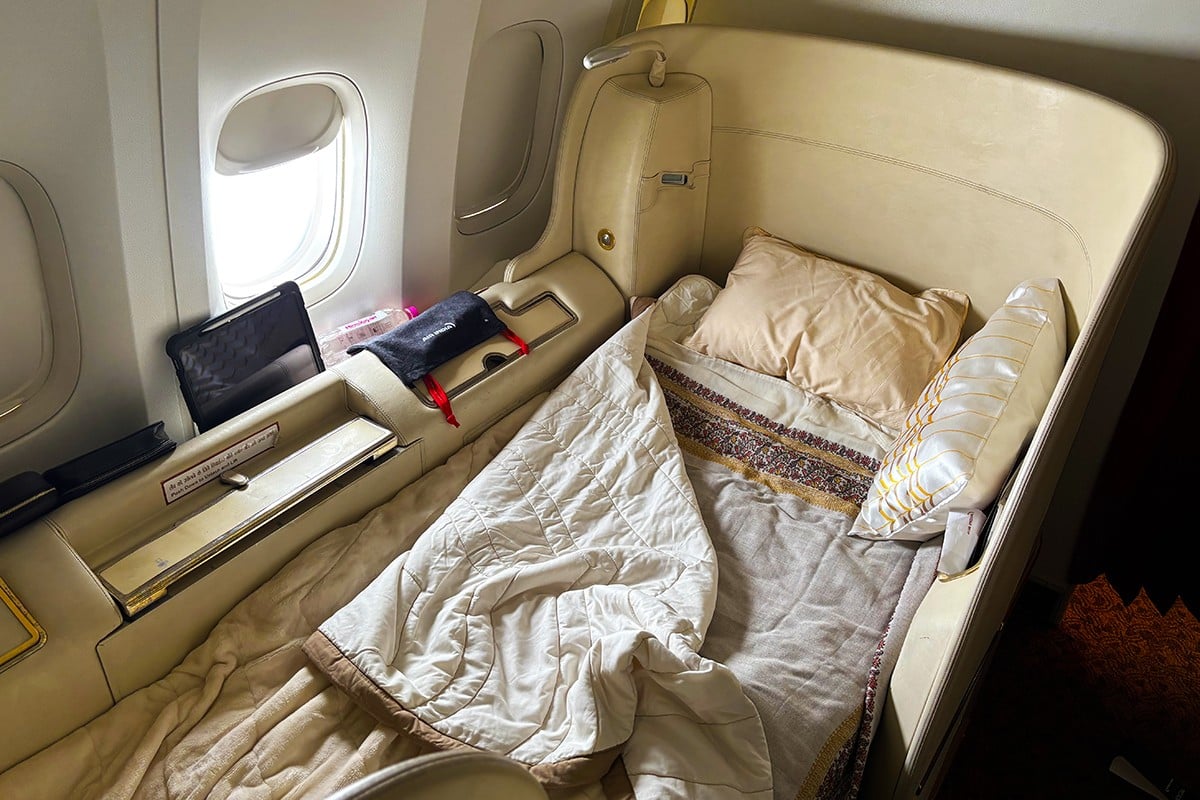 air india first class 777-300er lie-flat bed made