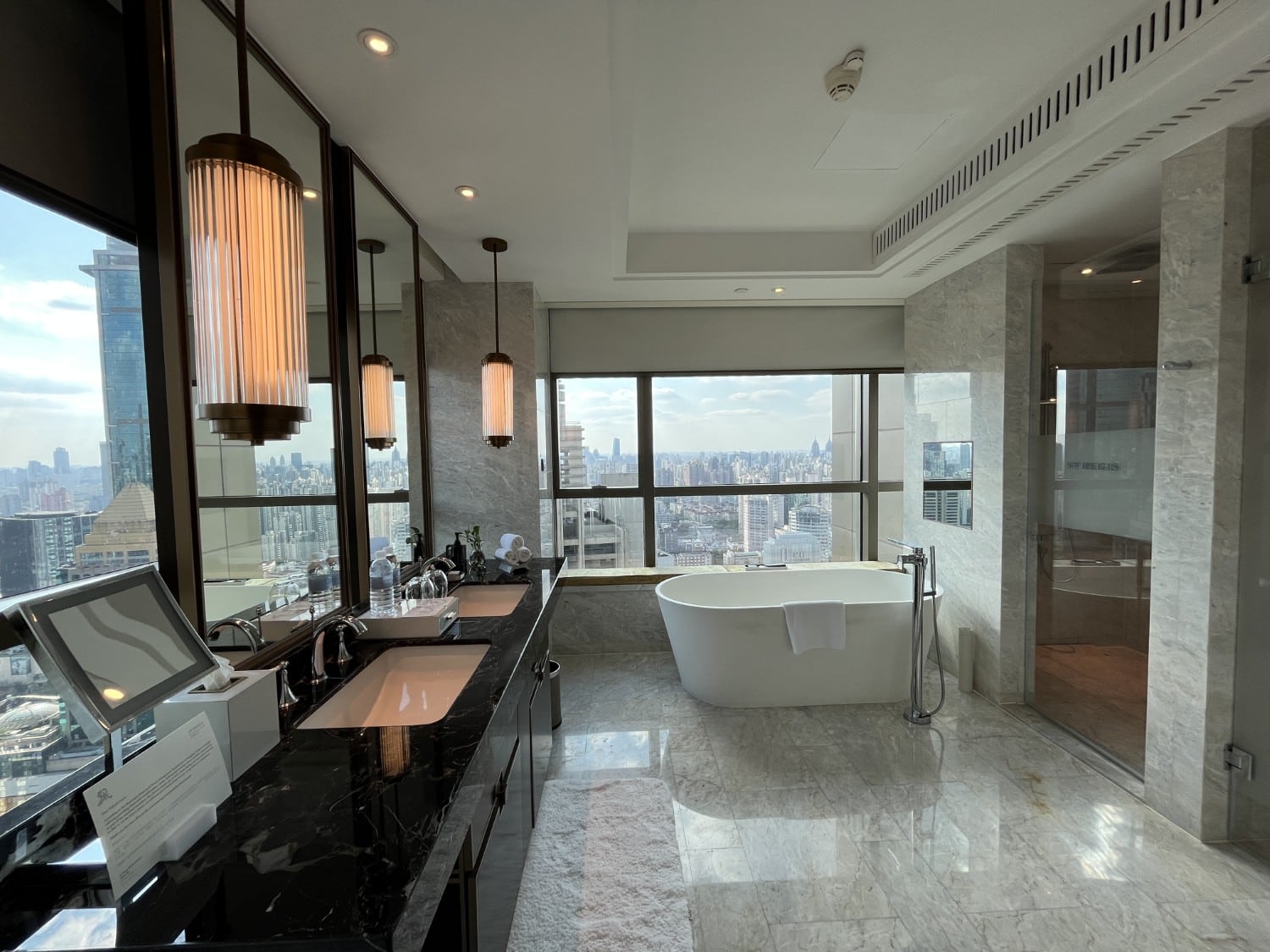 st regis shanghai jingan superior deluxe room bathroom
