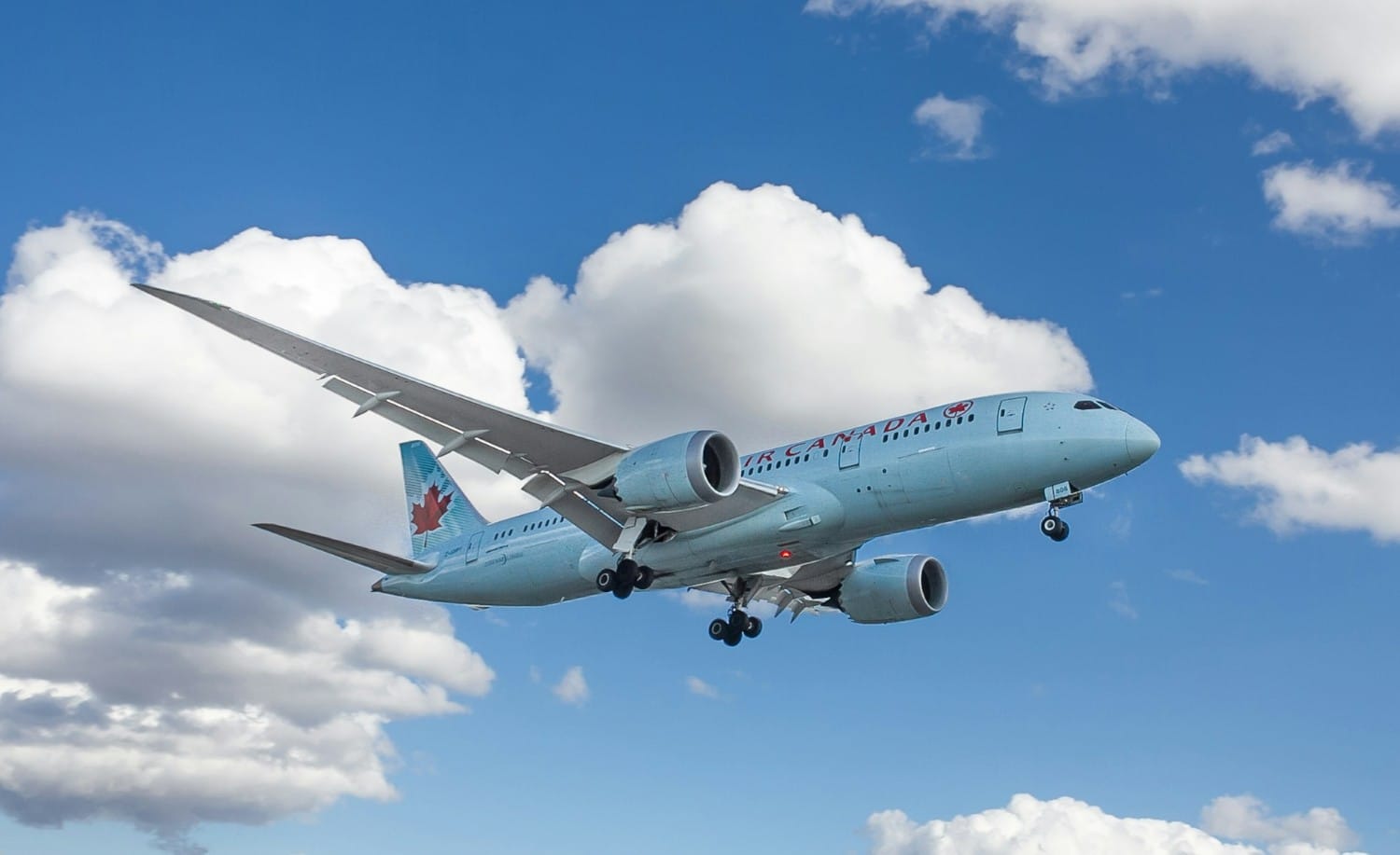air canada airplane in flight