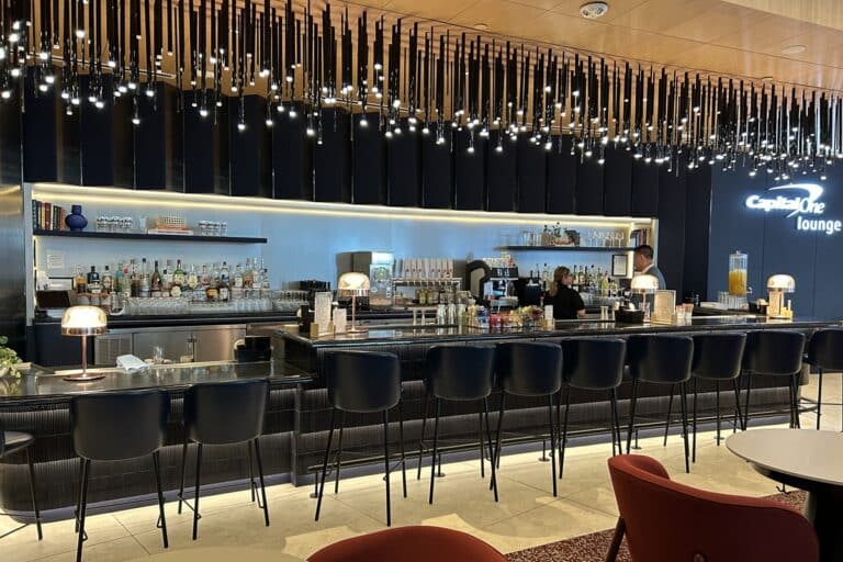 capital one lounge las vegas airport review featured image