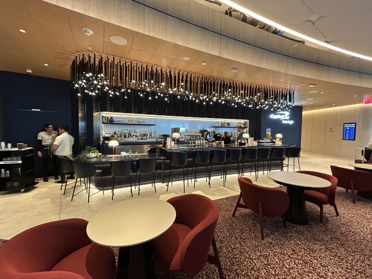 Capital Hall, Las Vegas se plaira devant le bar