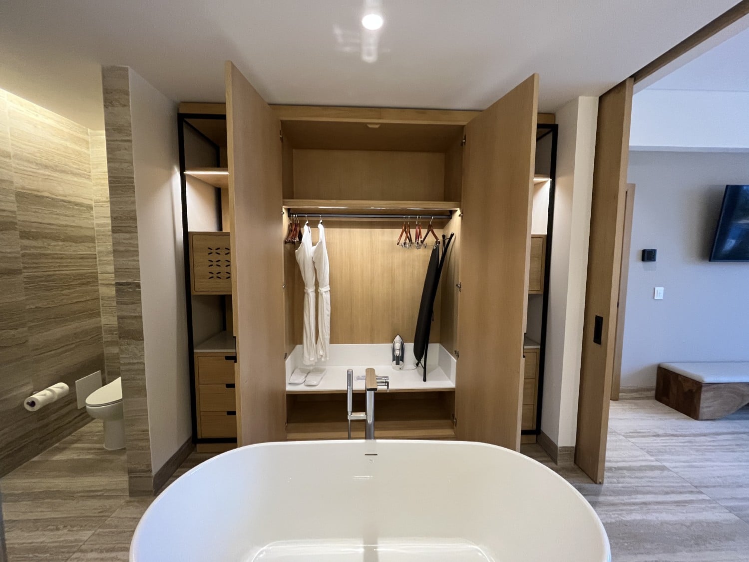 hilton tulum riviera-maya all-inclusive resort partial ocean view king suite bathtub with closet