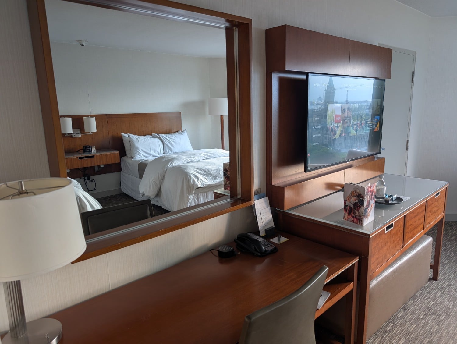 the westin ottawa 2 double bed room desk and television