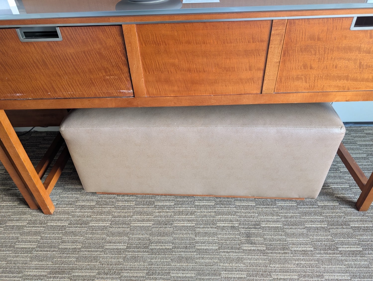 the westin ottawa 2 double bed room ottoman