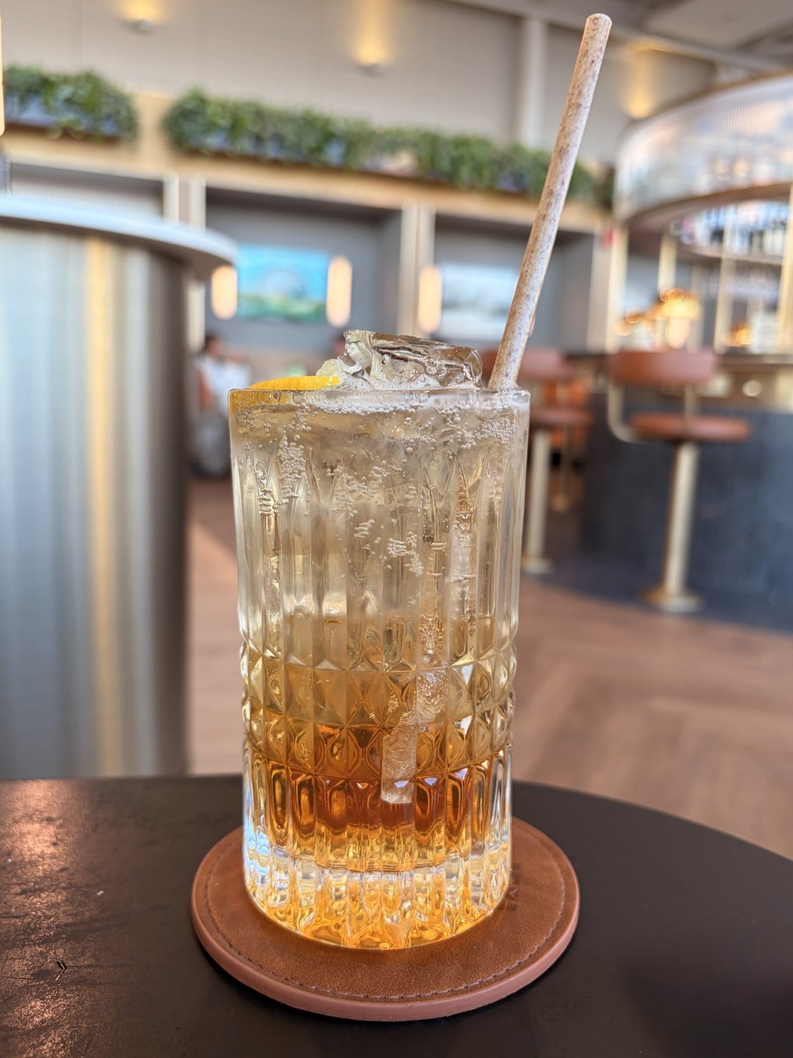 aspire amex lounge montreal yul cocktail 2