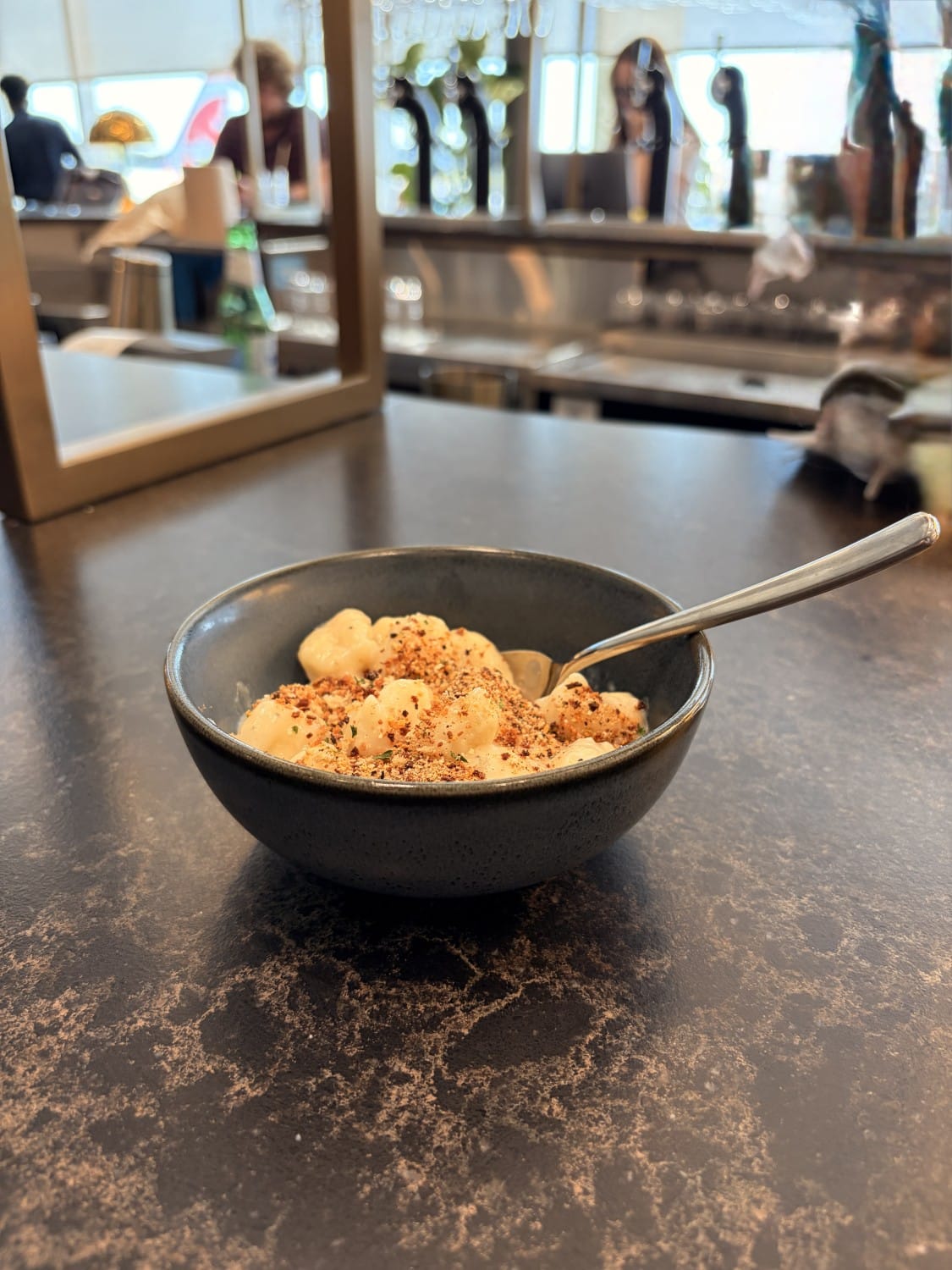 aspire amex lounge montreal yul gnocchi